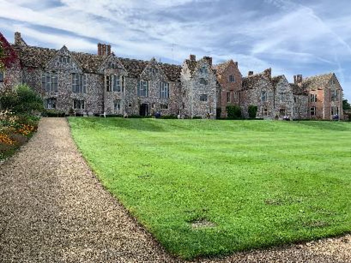 2024-26th-april-warner-s-weekend-away-littlecote-house-rotary-district